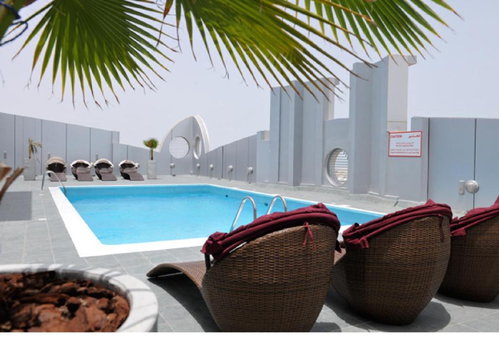 Al Raya Suites Hotel Манама Экстерьер фото