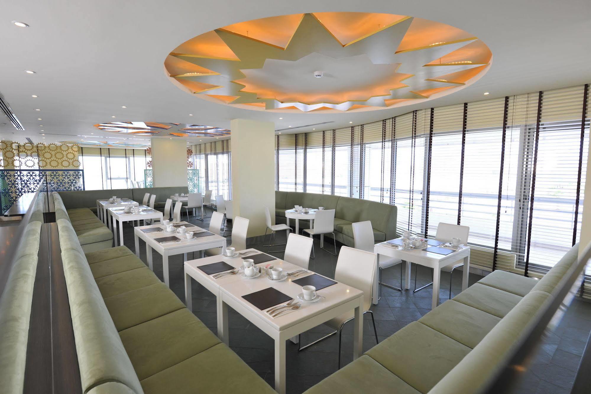 Al Raya Suites Hotel Манама Экстерьер фото