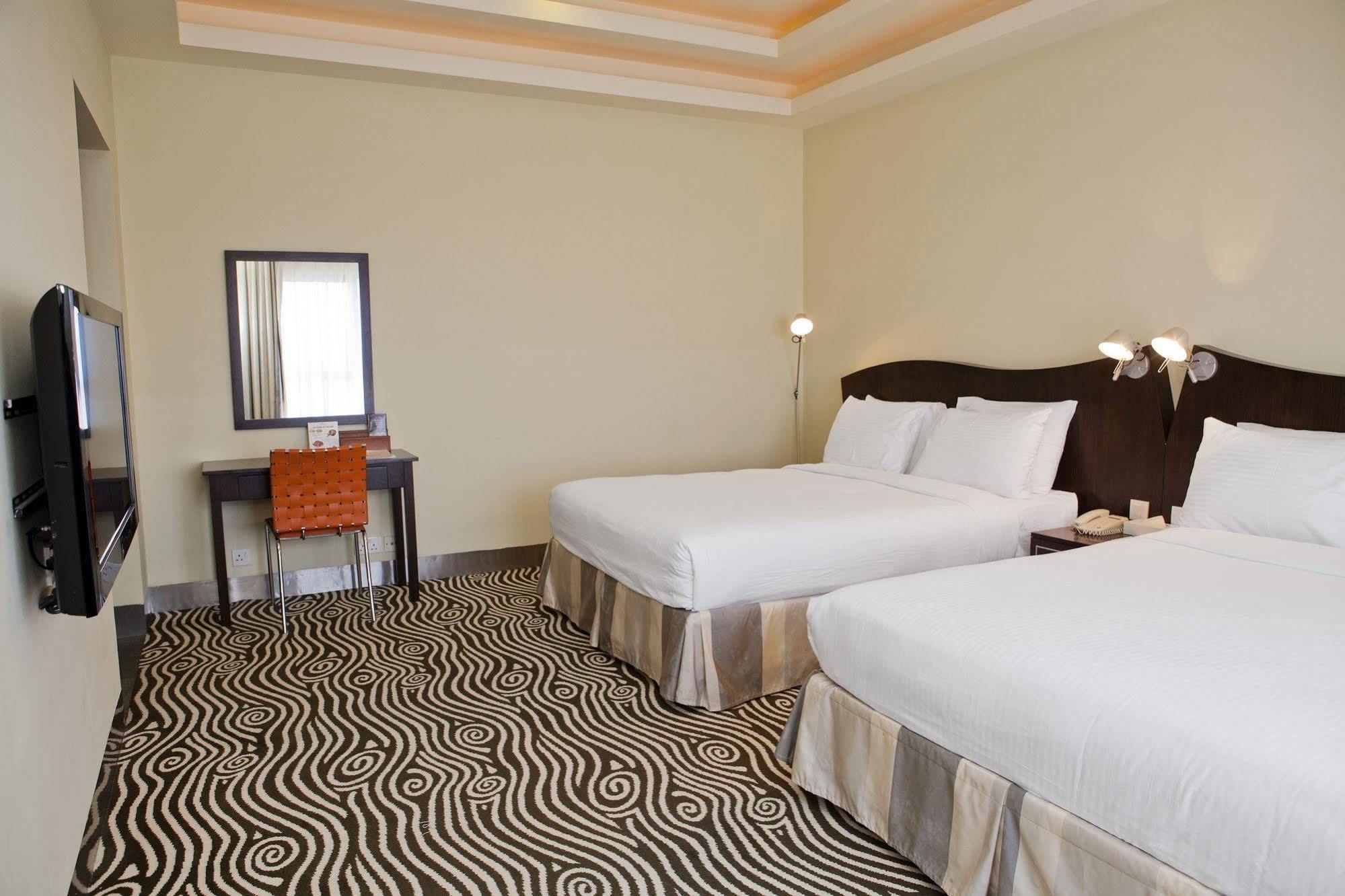 Al Raya Suites Hotel Манама Экстерьер фото